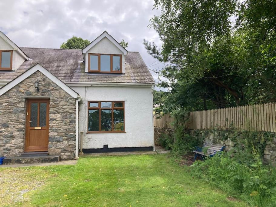 Self-Contained Ensuite Double Or Twin Bedroom In Pentir Bangor  Eksteriør bilde